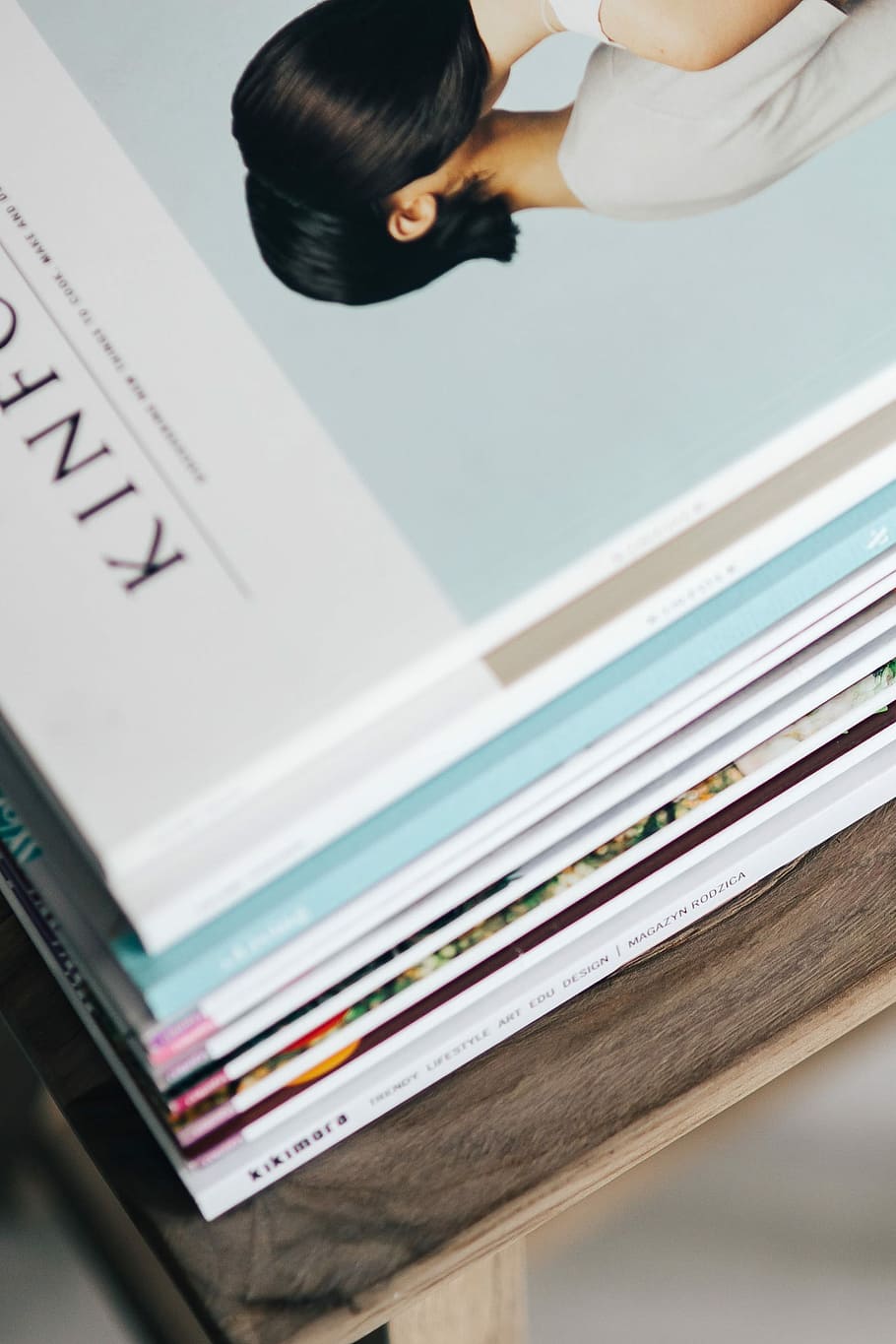 Stack of magazines on the wooden stool, read, reading, kinfolk, HD wallpaper