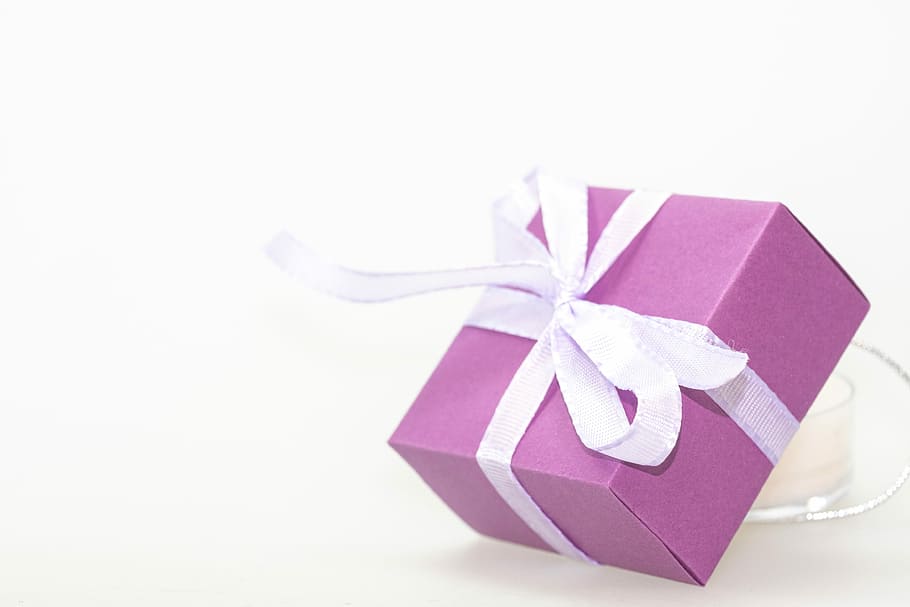 pink gift box, Surprise, Loop, Christmas, made, festival, christmas decoration HD wallpaper