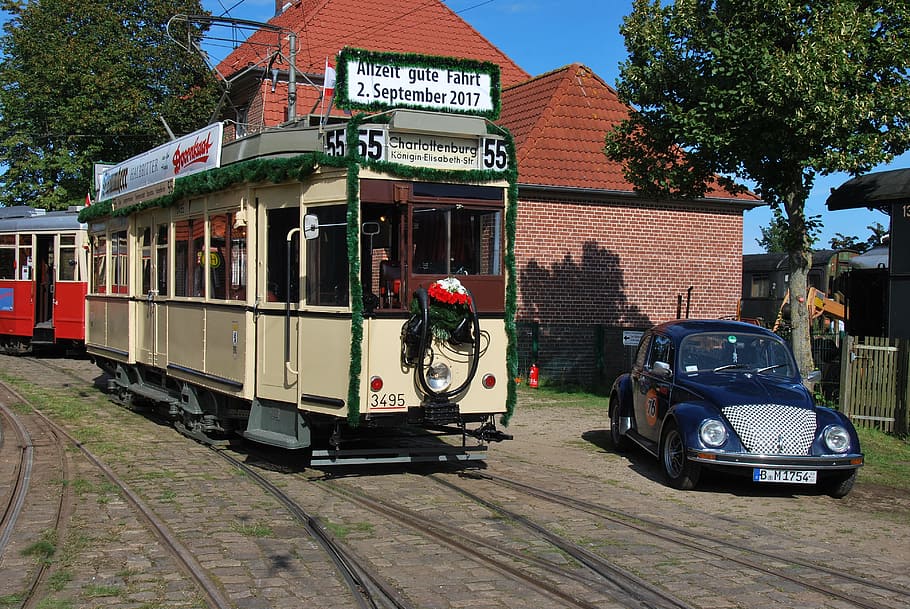 vintage black case beside white train, technology, tram, historically HD wallpaper