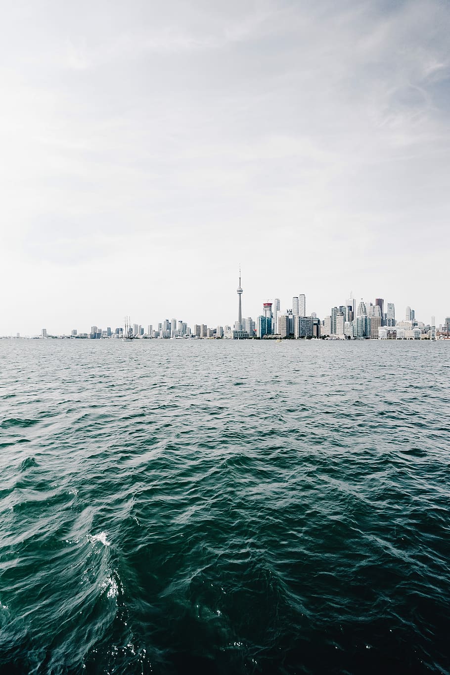 photography of cityscape and sea, CN tower, Canada, urban, lake HD wallpaper