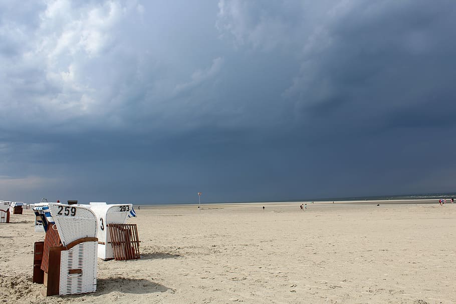 beach, beach chair, sand, clouds, thunderstorm, island, spiekeroog HD wallpaper
