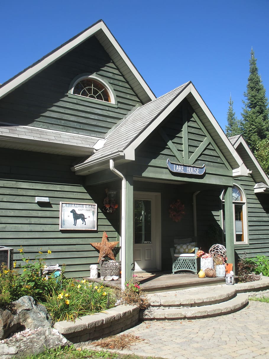 cottage, dog, quebec, architecture, built structure, building exterior HD wallpaper