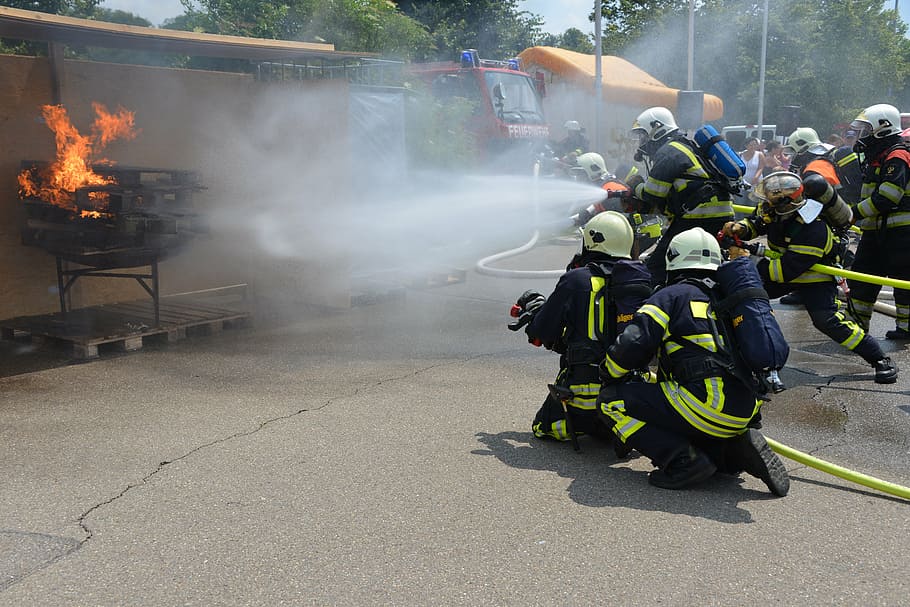 fire, respiratory protection, feuerloeschuebung, firefighters