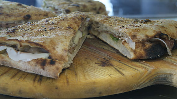 Focaccia, Bread, Pizza, food, baked, freshness, gourmet, meal HD wallpaper