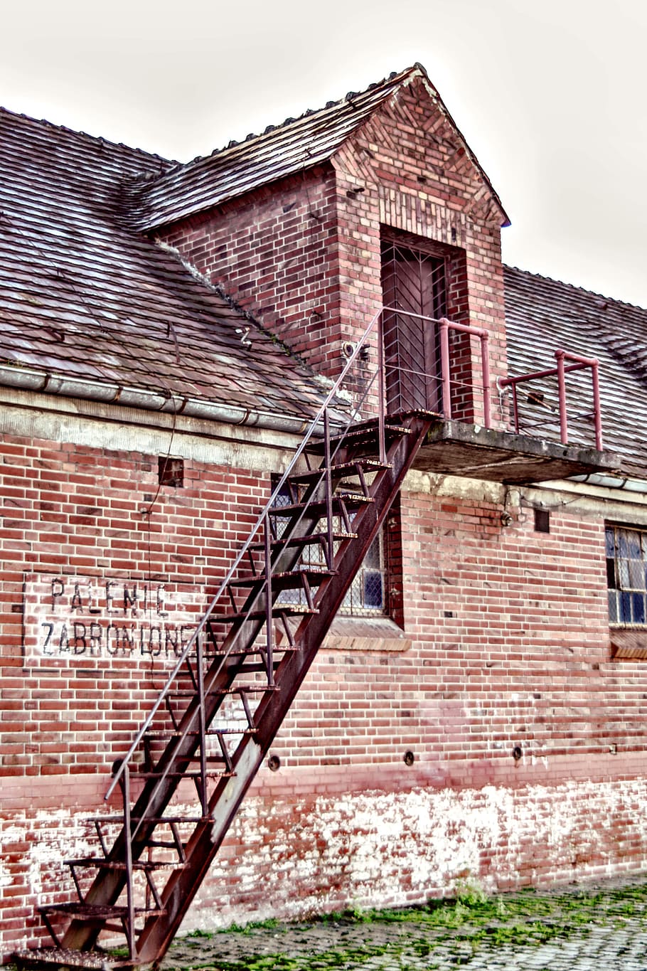 stairs, metal, rusty, old, building, brick, barack, tile, the roof of the HD wallpaper