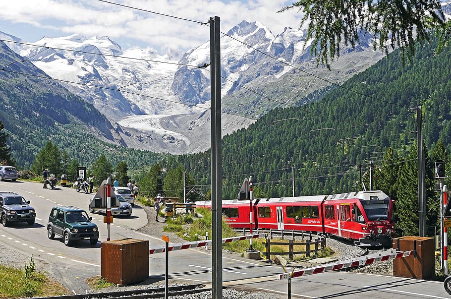 Bernina Railway, Bernina Massively, pass road, montebello-curve
