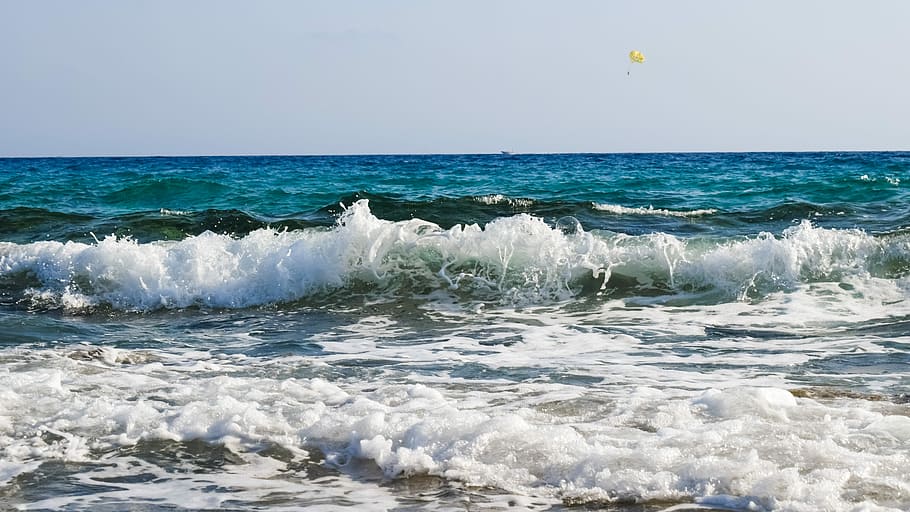 Wave, Spray, Foam, Drops, Bubbles, Water, liquid, motion, splashing HD wallpaper