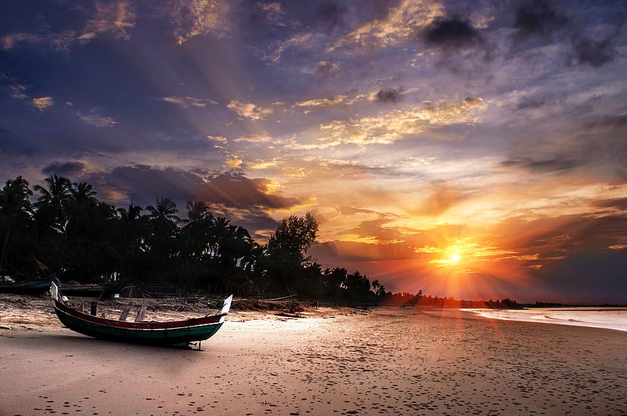 black boat in seashore, beach, sunset, tropical, vacation, holiday HD wallpaper