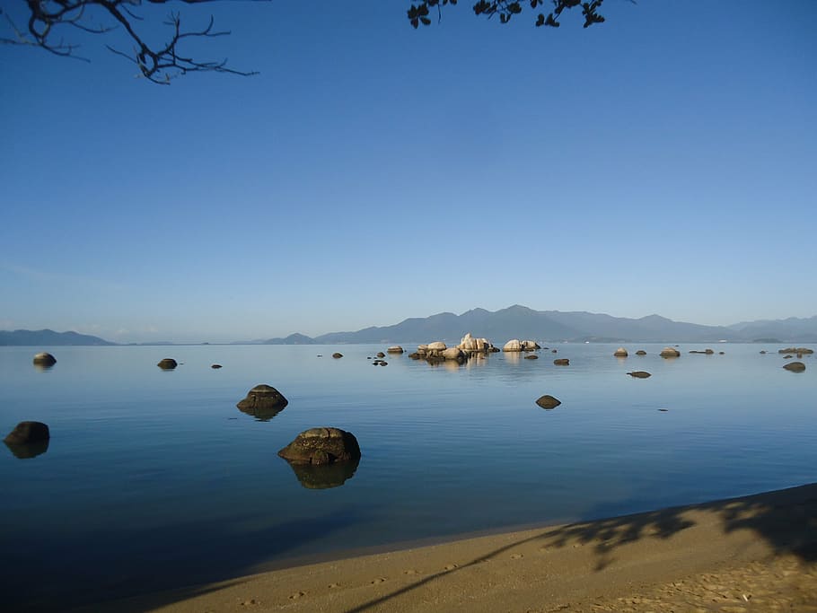 stones, mar, sky, sol, summer, holidays, sand, beach, beira mar HD wallpaper