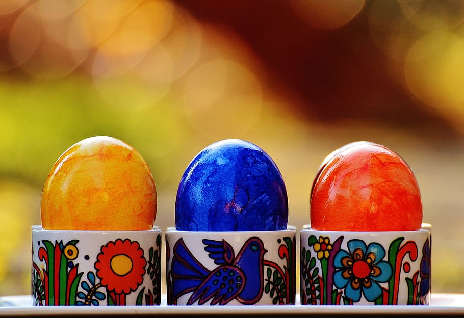 three assorted-color decorative eggs, easter, easter eggs, colorful HD wallpaper