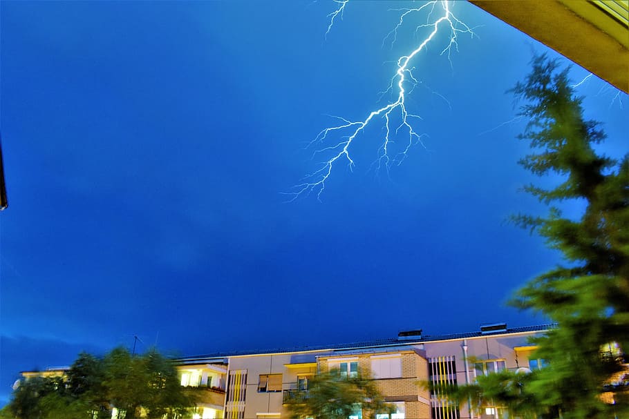 thunder, raining, storm, lightning, weather, night, power in nature HD wallpaper