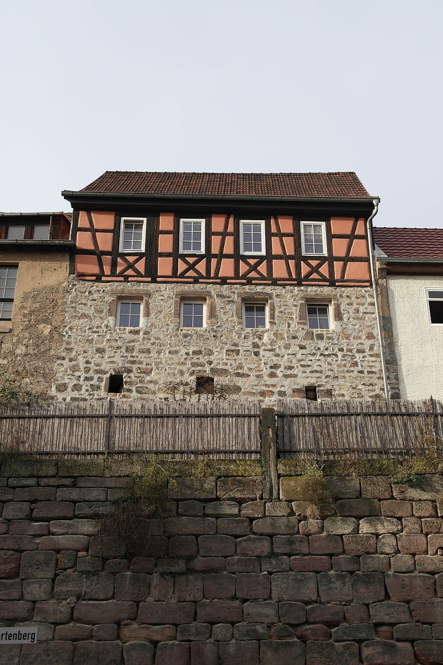 House, Thüringen, Sandstone, Wall, Top, windows, half-timber HD wallpaper
