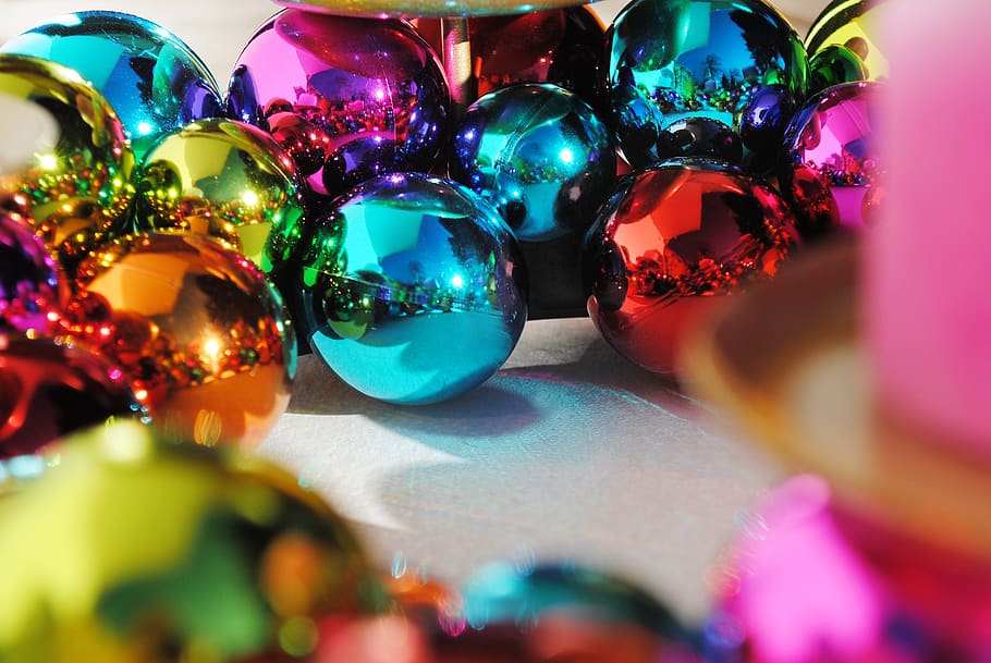 balls, colorful, round, mirroring, reflexes, multi colored HD wallpaper