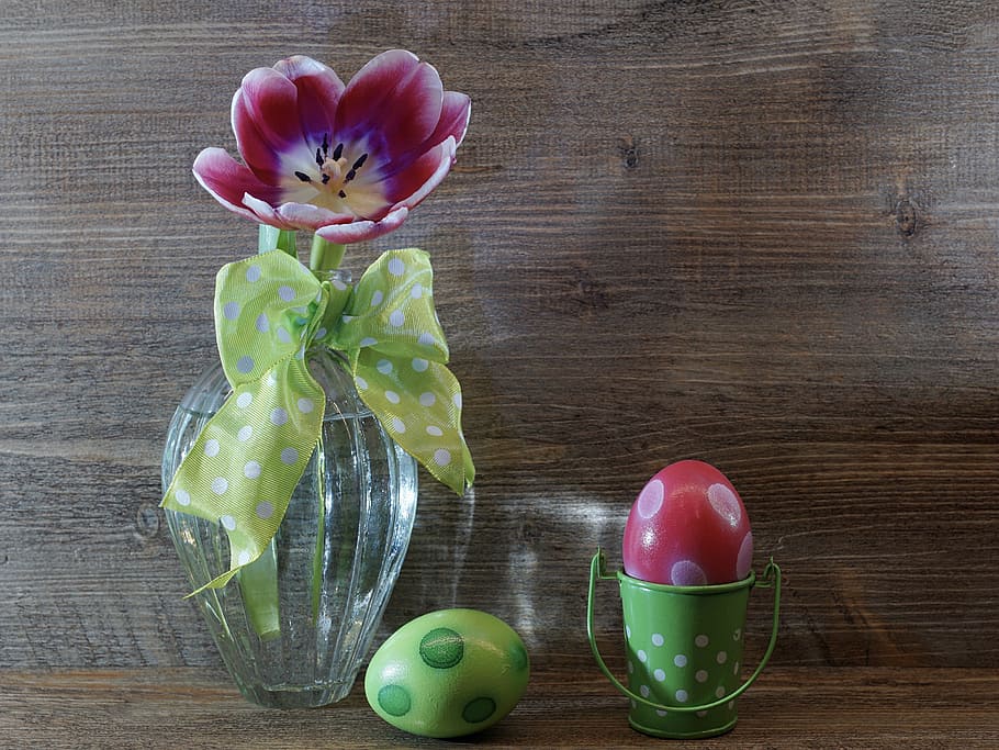 clear glass vase with Easter egg decors, easter eggs, food HD wallpaper