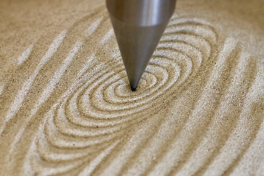 spiral, pendulum, sand, metal tip, pendulum figure, harmonious HD wallpaper