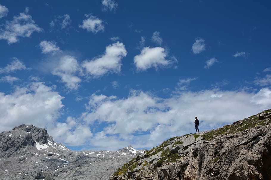 mountain, vacuum, cliffs, cantabria, vertigo, clouds, birds HD wallpaper