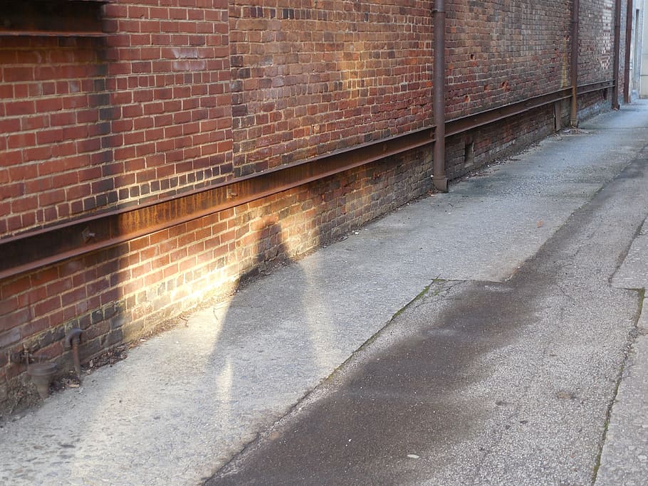 shadow, light, dark, narrow, alley, city, street, town, old HD wallpaper
