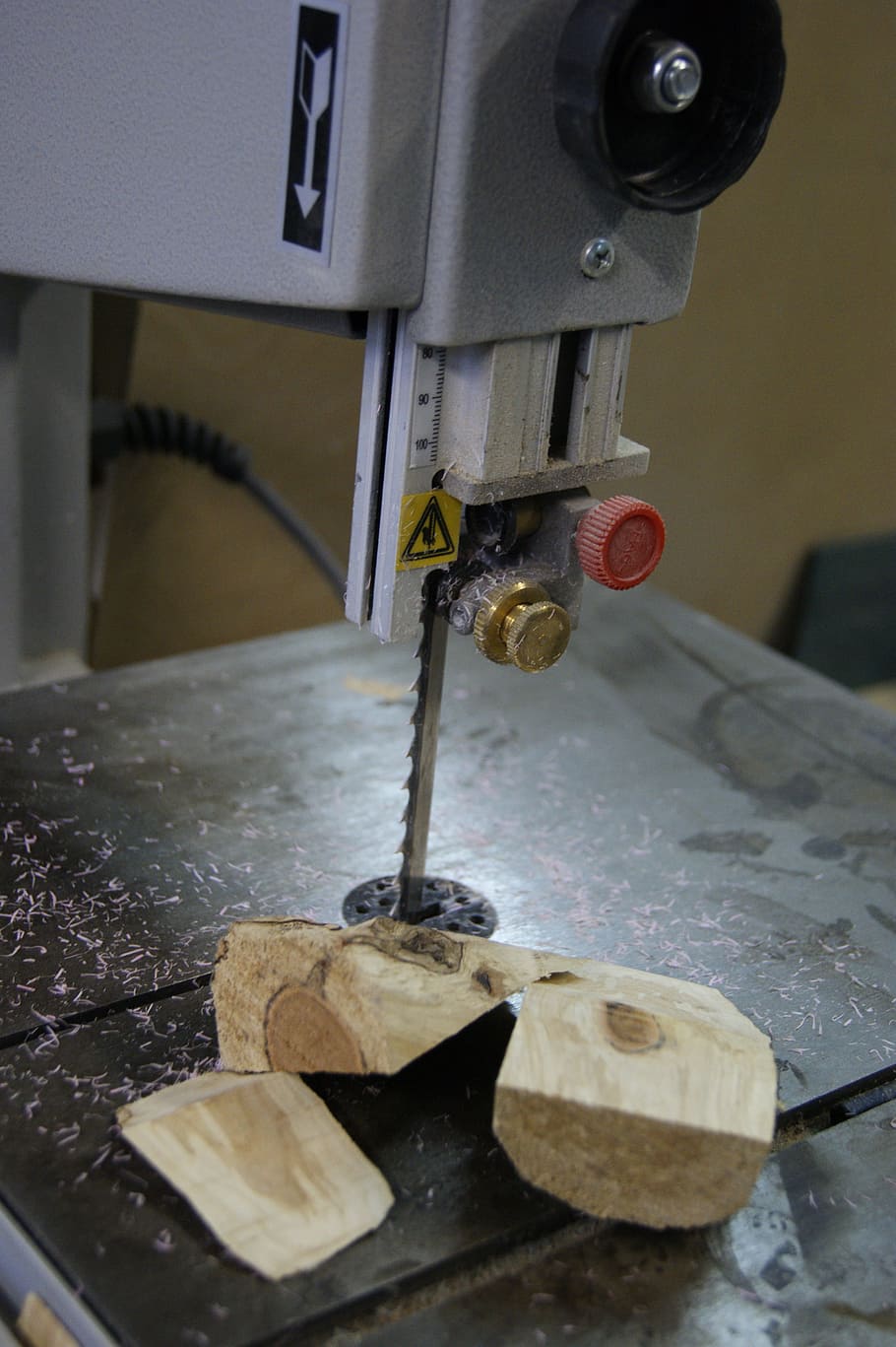 saw, wood, sawed, tree, indoors, focus on foreground, no people HD wallpaper
