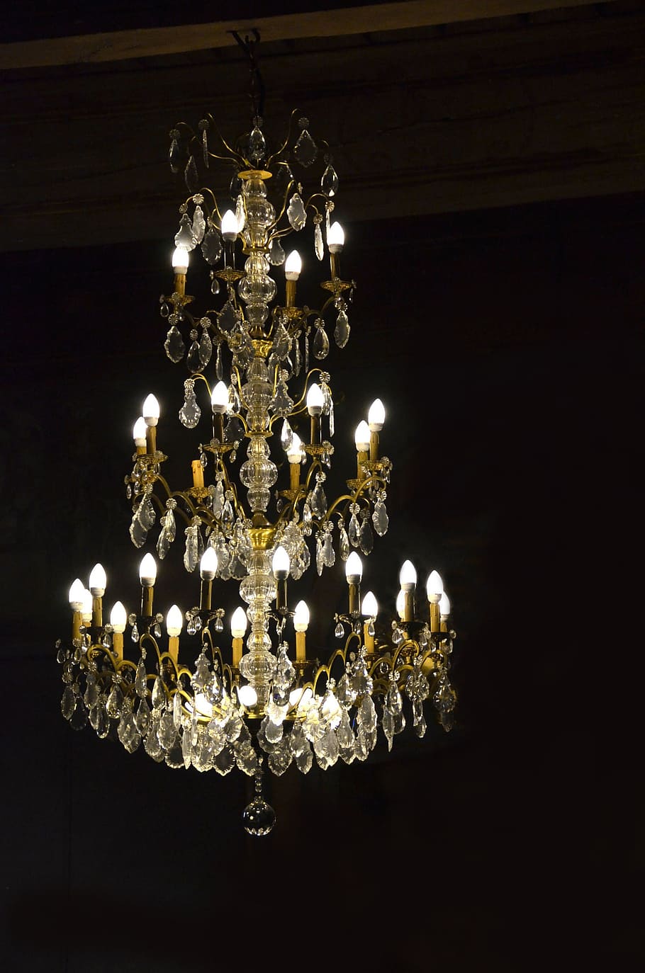 light, chandelier, suspension, wealth, hanging, luxury, illuminated HD wallpaper