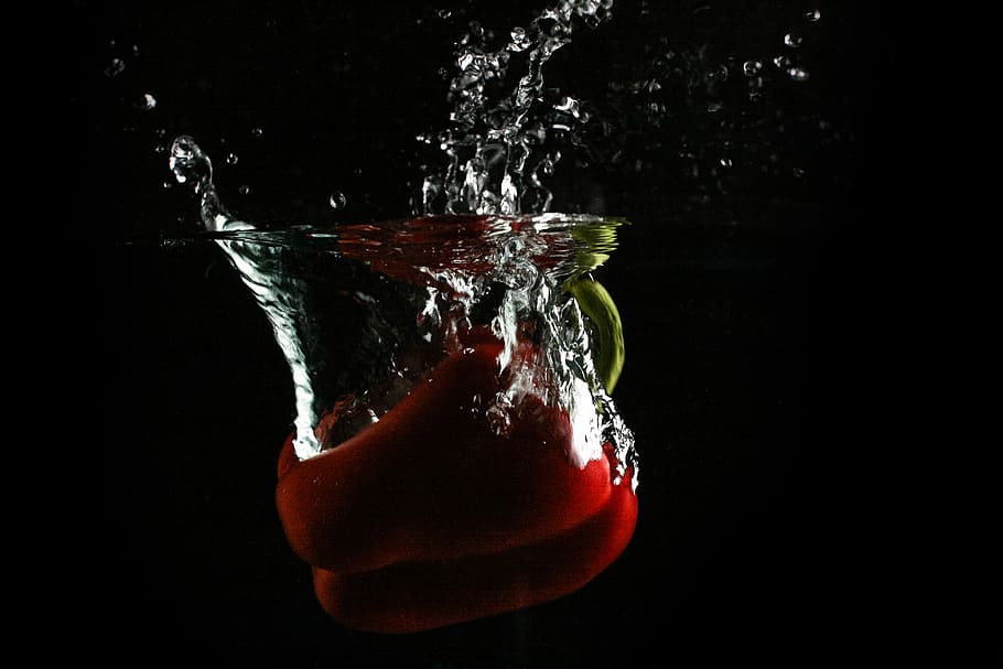 Red Paprika in Water, splashing, drop, liquid, motion, freshness HD wallpaper