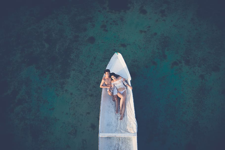 aerial photo of Couple riding white boat, ocean, people, horror HD wallpaper