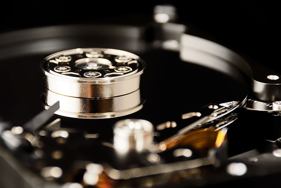 shallow focus photography of hard disk drive, memory, storage medium HD wallpaper
