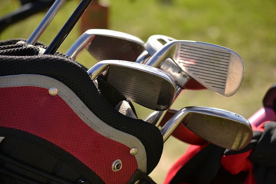 golf club set with bag, sticks, golfer, green, niblick, transportation, HD wallpaper