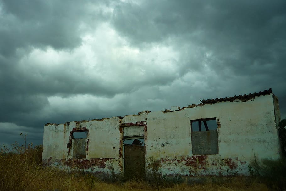 architectural photograph of beige building, ruins, clouds, old HD wallpaper