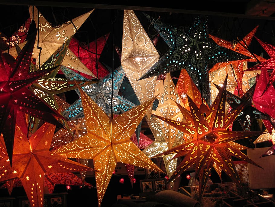 stars hanging on ceiling, christmas, light, christmas market, HD wallpaper