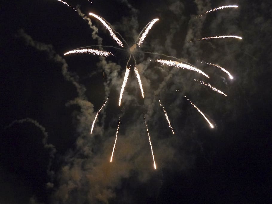 fireworks, sylvester, rockets, festival, new year's eve, beautiful HD wallpaper