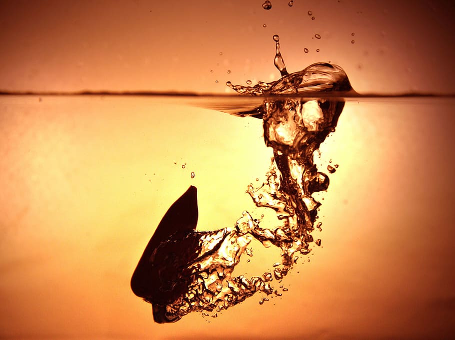 underwater photography of a black plastic toy, pepper, chilli HD wallpaper