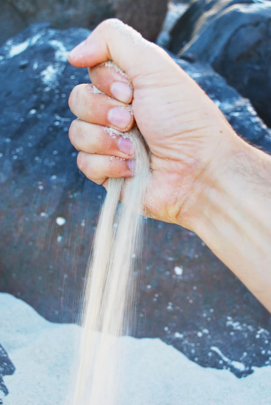Sand, Falling, Hand, Timeless, running off, beach, human Hand HD wallpaper