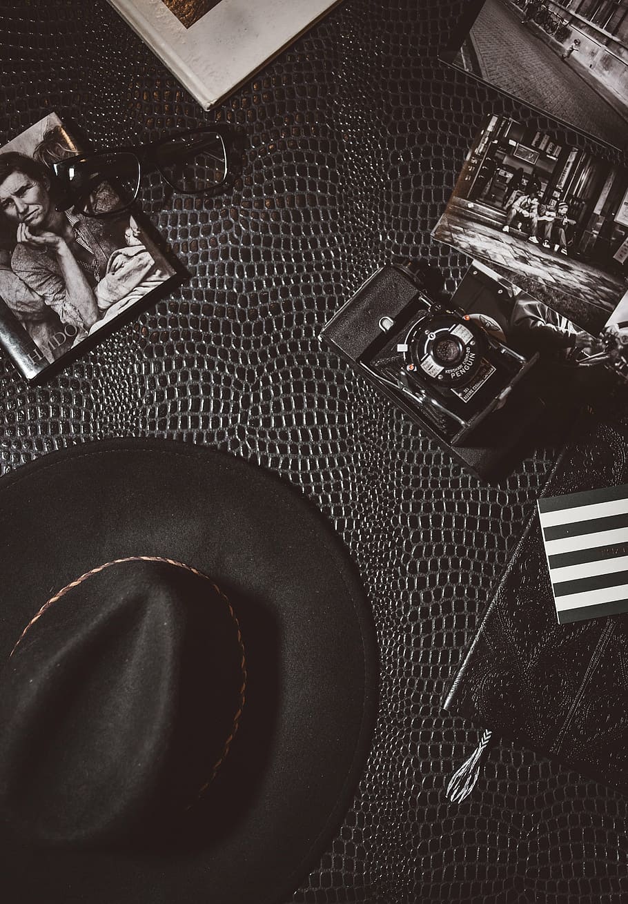 fedora hat and camera flat lay photography, black, vintage, lens, HD wallpaper