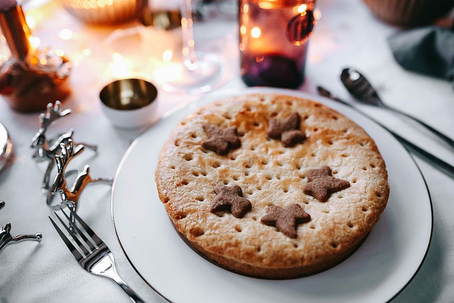 Christmas cake and orange, food, tableware, sweets, xmas, sweetnes HD wallpaper