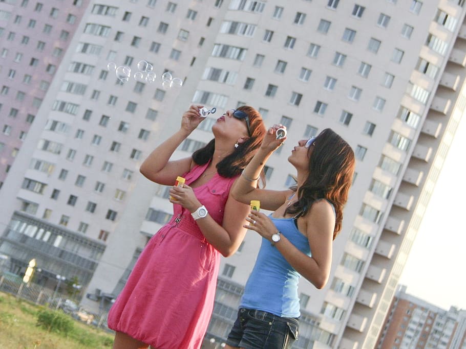 girls, summer, bubbles, architecture, city, togetherness, building exterior HD wallpaper