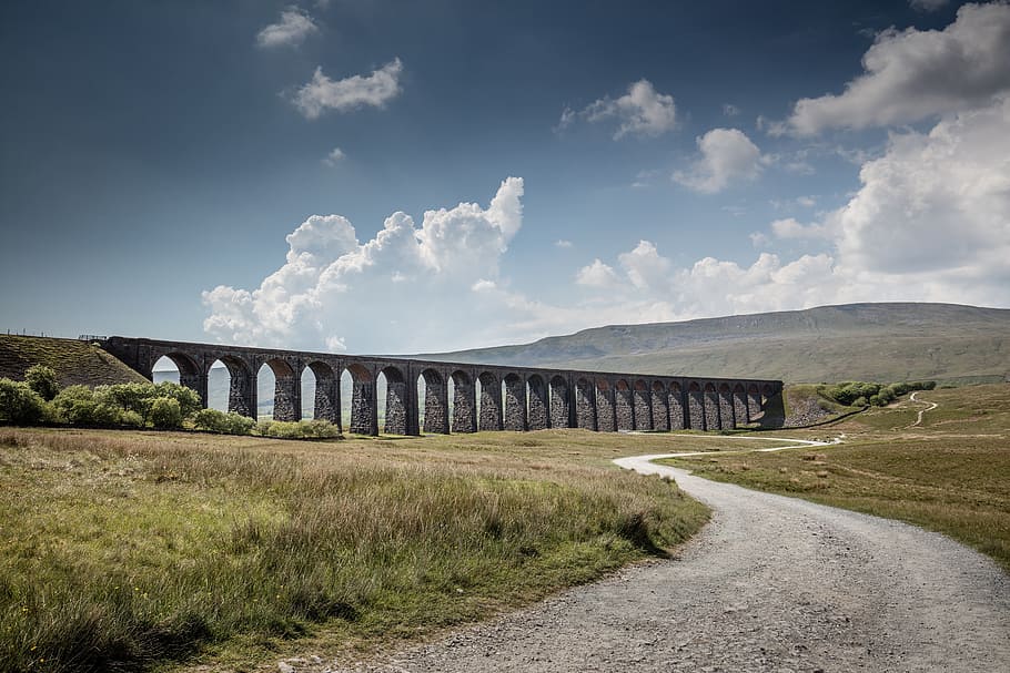 architecture, building, infrastructure, railway, green, grass HD wallpaper