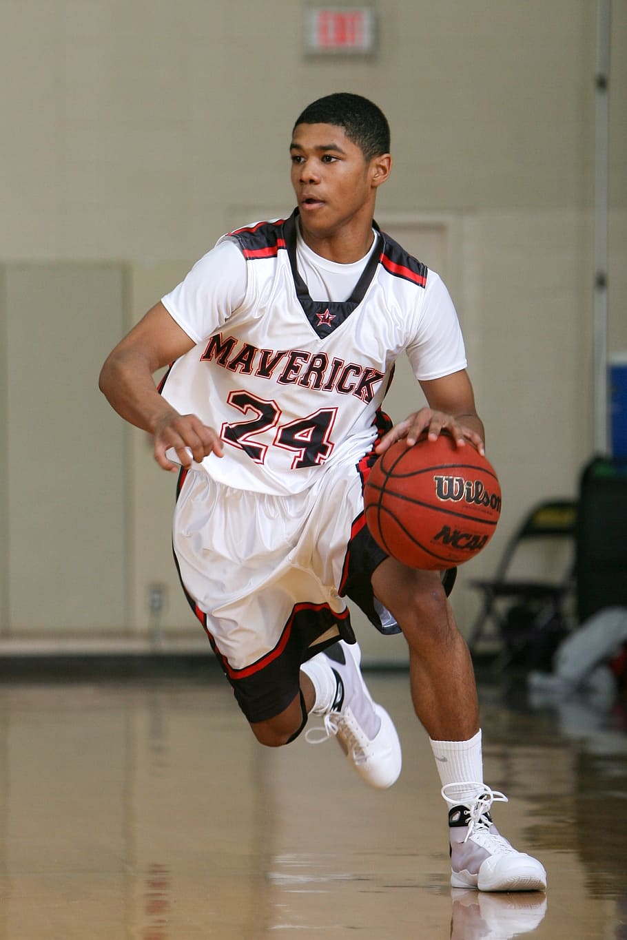 man playing basketball, player, game, sport, athlete, competition