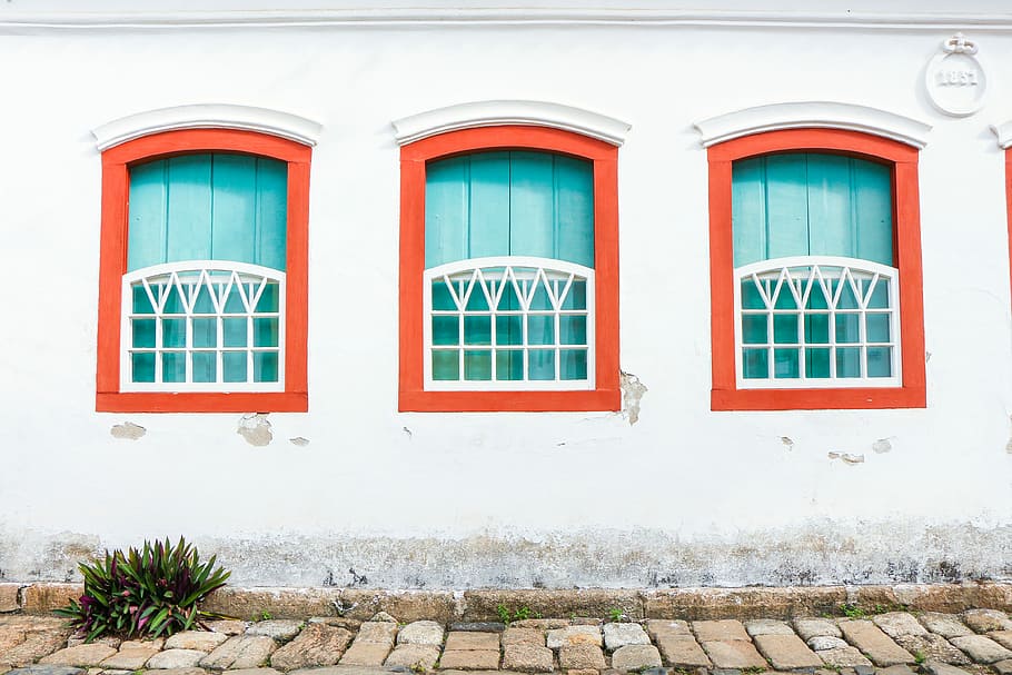 red metal framed glass window, white painted house with red framed windows HD wallpaper