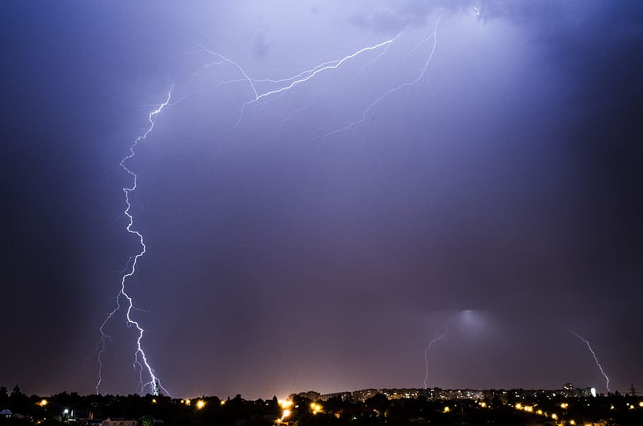 silhouette photo of buildings with thunder storm photo, lightning HD wallpaper