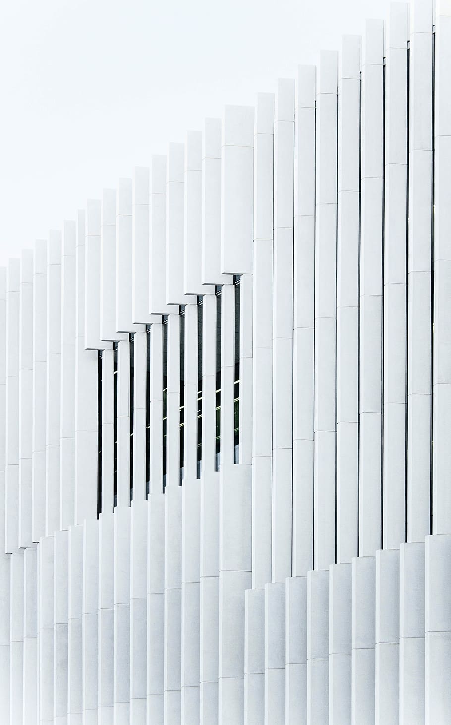 architectural photography of white building, white building at daytime HD wallpaper
