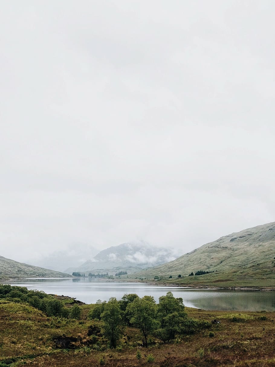 body of water near hill, nature, landscape, mountain, clouds HD wallpaper
