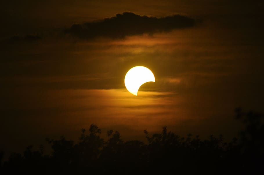 golden hour, sun, moon, eclipse, space, planet, night, astronomy HD wallpaper