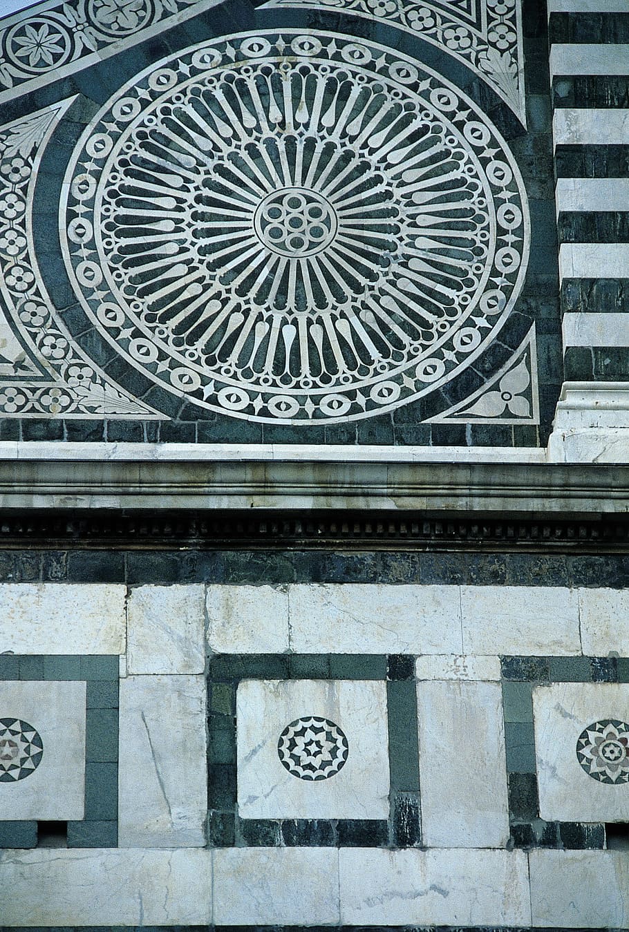 facade, district, square, rosette, italy, architecture, building HD wallpaper