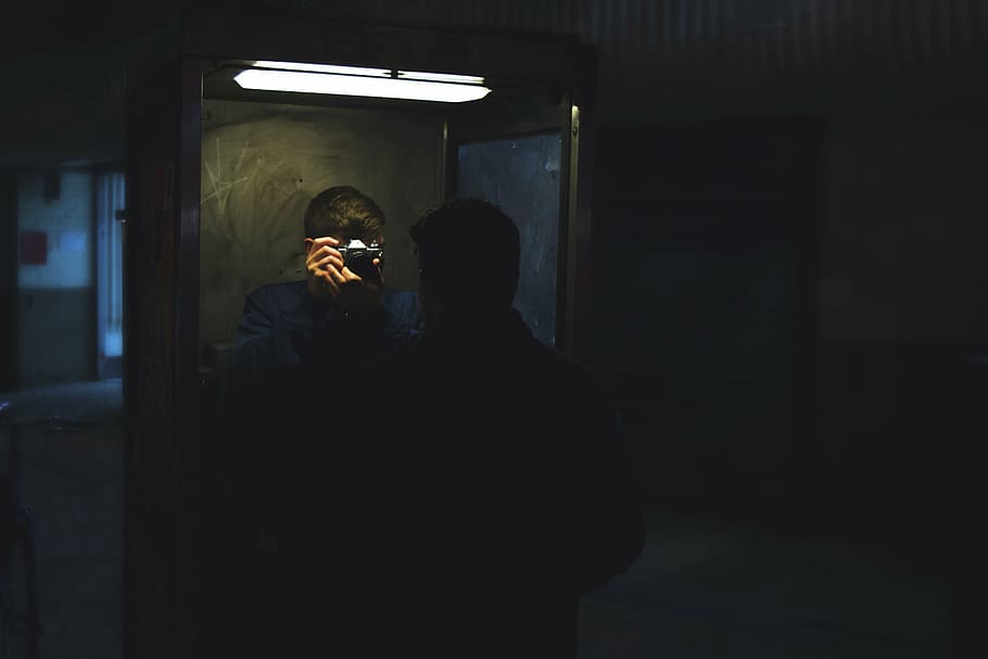camera, dark, light, man, people, photographer, shadow, taking photo HD wallpaper
