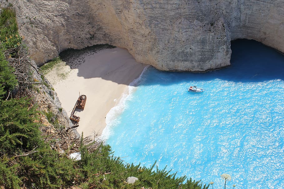 white boat on body of water at daytime, zakynthos, greece, beach HD wallpaper