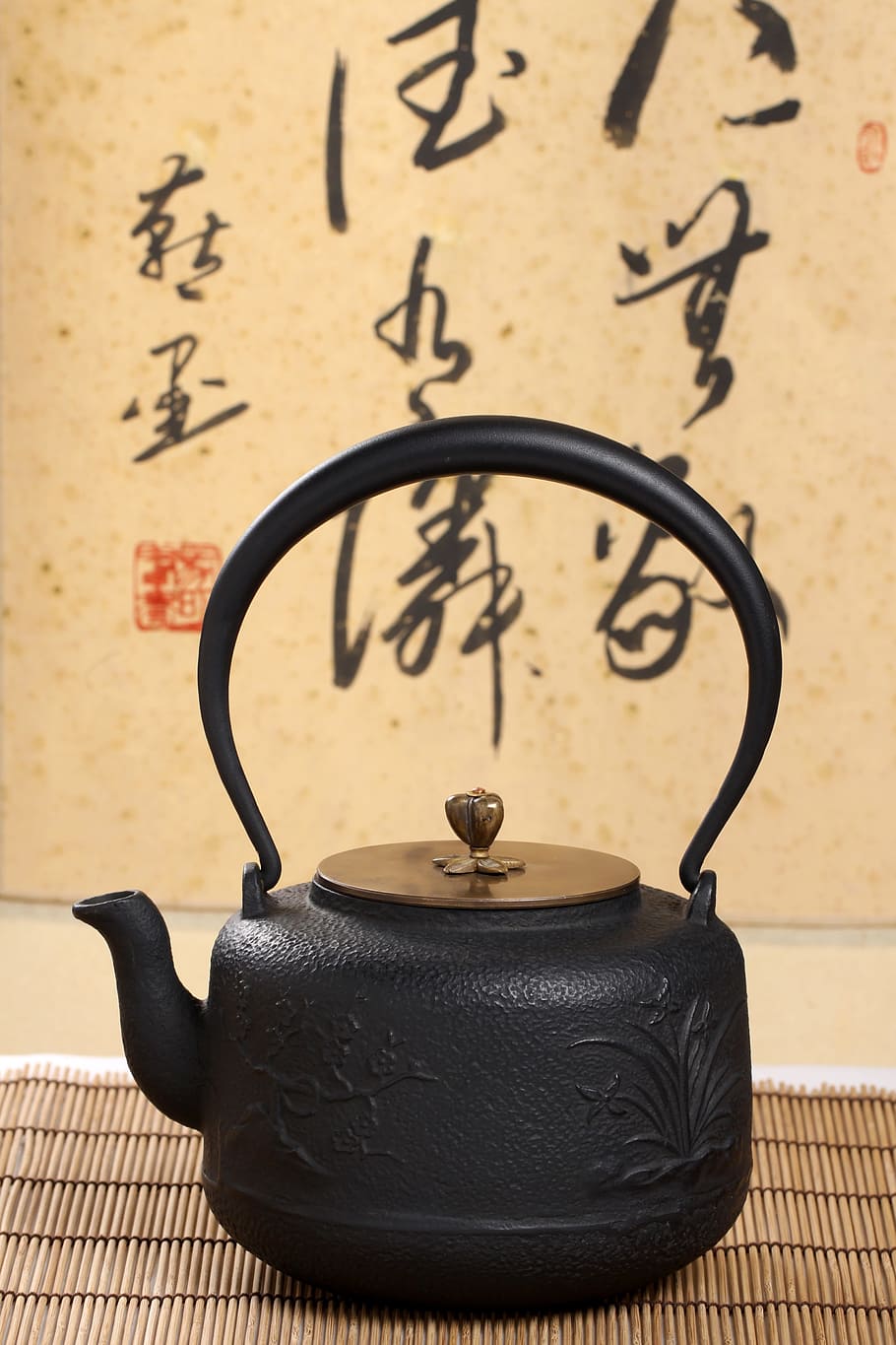 white kettle, tea, teapot, close-up, indoors, black color, no people HD wallpaper