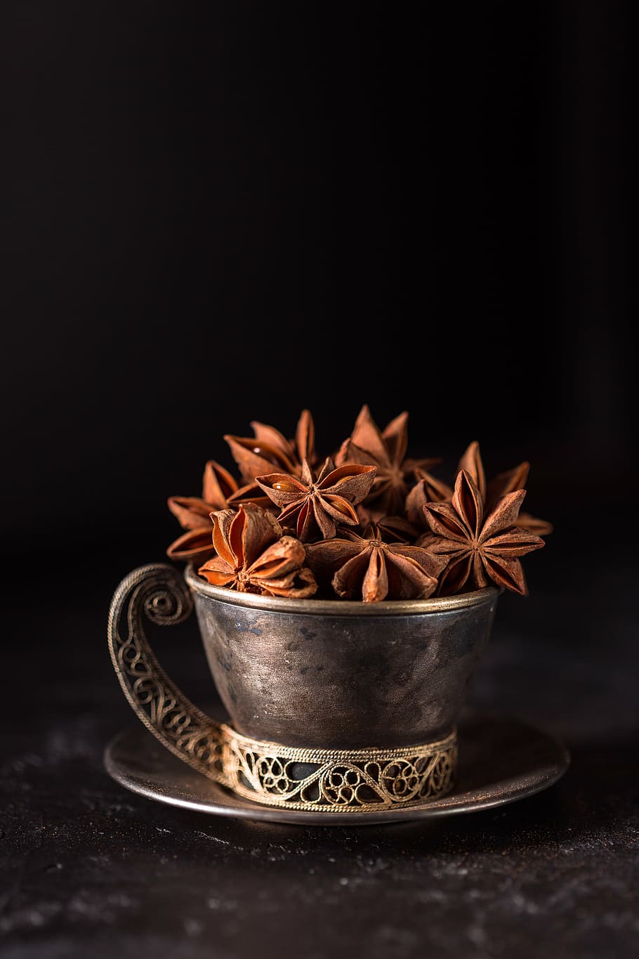 closeup photo of gray teacup on saucer, anise, star anise, seeds, HD wallpaper