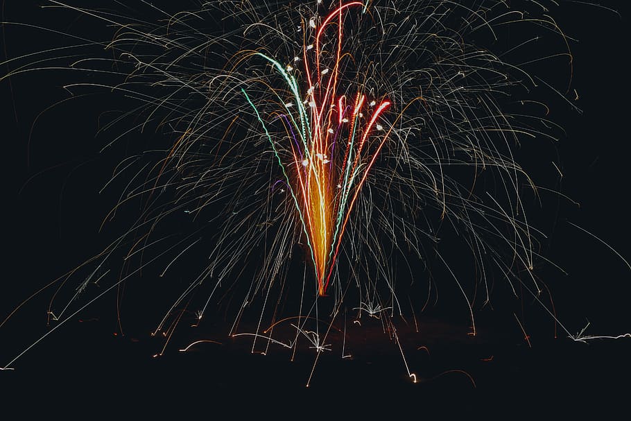 firecrackers photo during nighttime, fireworks during nighttime HD wallpaper