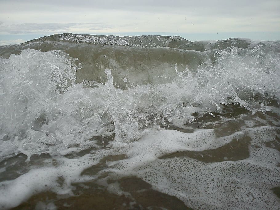 wave breaking, spray, foam, inject, sea, beach, water, motion HD wallpaper