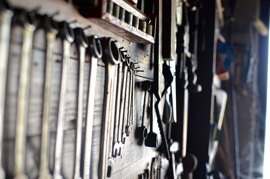 tools, key, blur, field, garage, selective focus, metal, in a row HD wallpaper